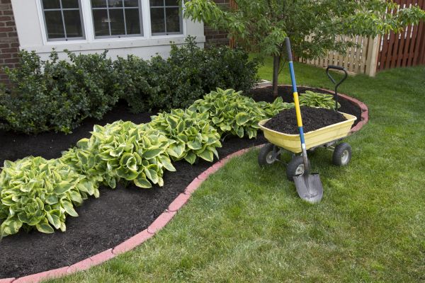Landscape Mulching in Concord
