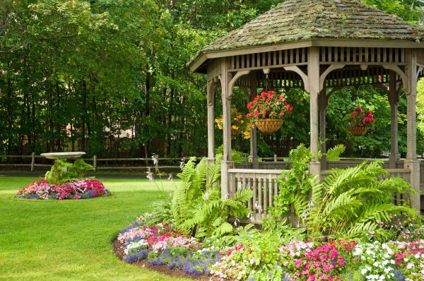 Backyard Landscaping Service in Concord